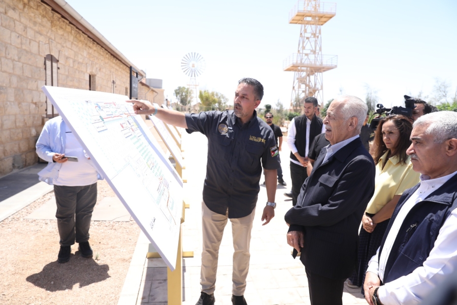 رئيس الديوان الملكي يتفقد مشاريع مبادرات ملكية في محافظة معان