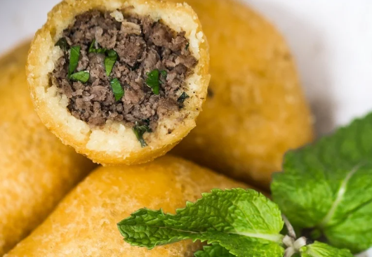 هل جربتِ مذاق كبة الجريش العراقية الشهية؟