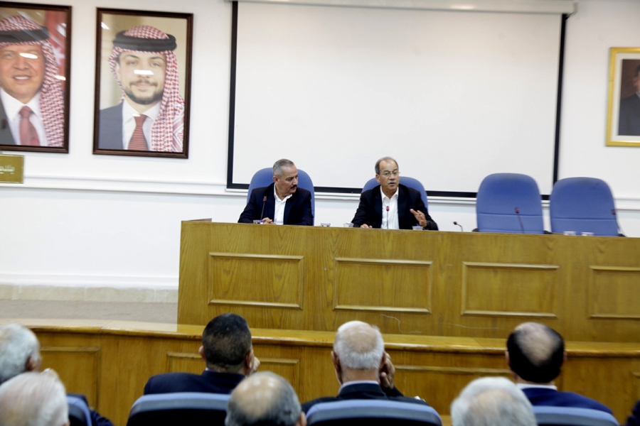 خبراء وإعلاميون يبحثون من السلط آليات دعم الثوابت الوطنية عبر الإعلام