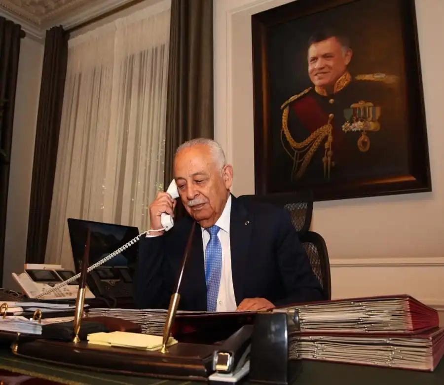 العيسوي ينقل تعازي الملك وولي العهد إلى عشيرة العلاوي إلى عشيرة القضاه