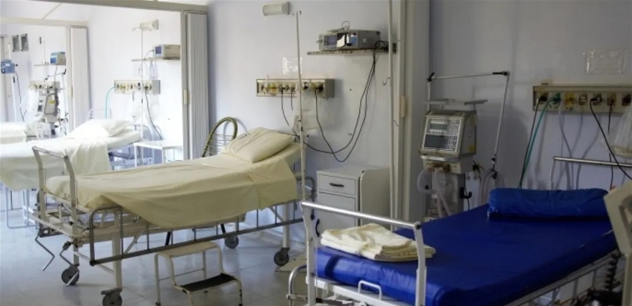 عمرها 3 سنوات فقط ... استخراج سكين طوله 15 سنتيمتراً من رأس طفلة!