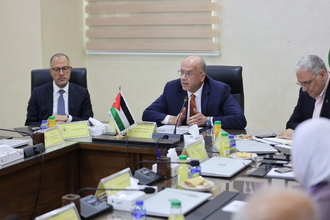 الصرايرة: لن تُجاز أي تعديلات شكلية على البرامج دون خطط دراسية ومواد عملية وكفاءات متخصصة