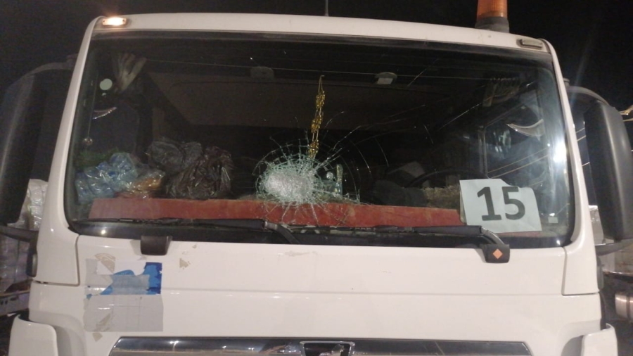 المومني يدين استمرار اعتداءات المستوطنين الإسرائيليين على شاحنات المساعدات الأردنية المتجهة لغزة