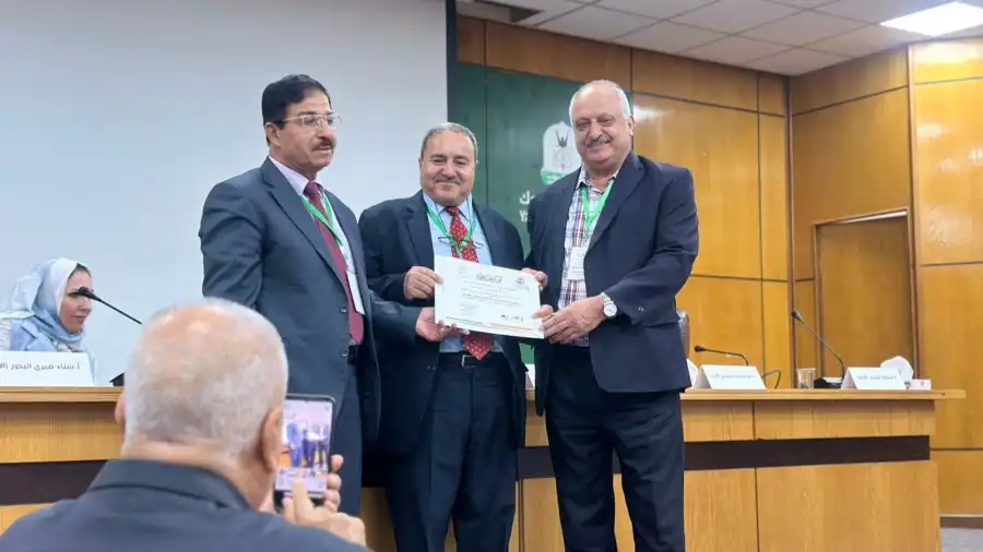 جامعة الزرقاء تشارك في مؤتمر المكتبات الذكية