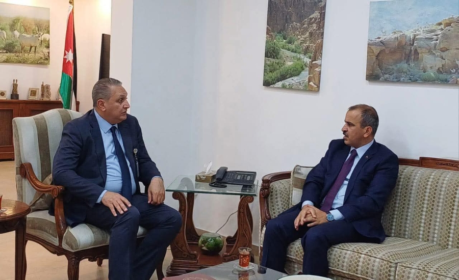 وزير البيئة والسفير التركي يبحثان سبل تعزيز التعاون المشترك