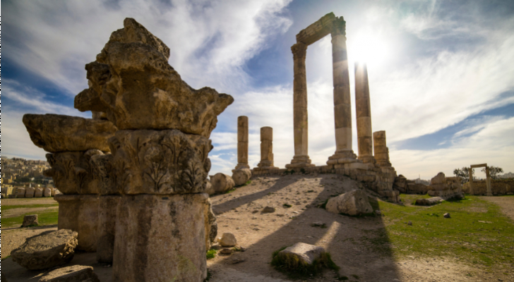 الأرصاد الجوية: طقس صيفي اعتيادي مع انخفاض طفيف على الحرارة يوم الإثنين