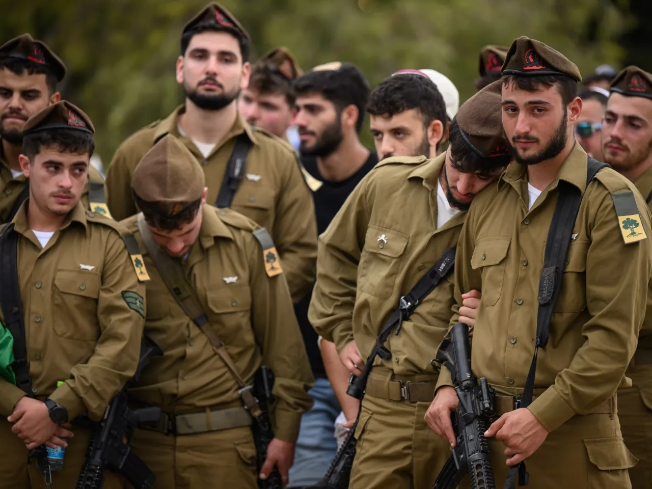 ثلاثة أرباع جنود إسرائيل يؤيدون إنهاء الحرب بصفقة تبادل.. و40 بلا حافز للقتال