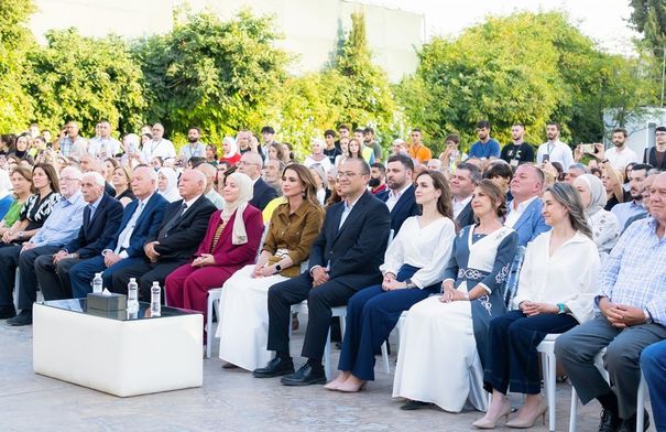 الملكة رانيا العبدالله تفتتح بازار النادي الأهلي 2025 بمنطقة بيادر وادي السير