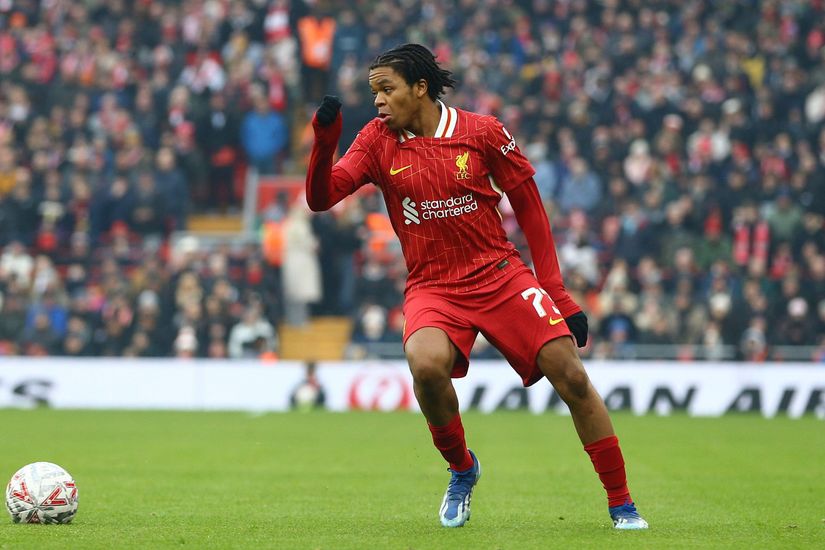 نغوموها المذهل يفرض نفسه على ليفربول