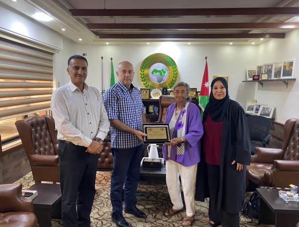 الاتحاد العام للأكاديميين والعلماء العرب يستقبل البروفيسور منى الصبّان