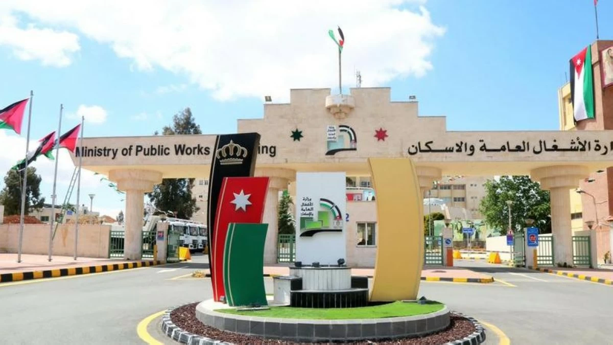 الأشغال: تطوير برنامج لصيانة الطرق خلال السنوات الخمس المقبلة