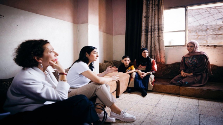 وزيرة التنمية الألمانية تزور الأونروا في مخيم ماركا وتؤكد دعم بلادها للاجئين الفلسطينيين