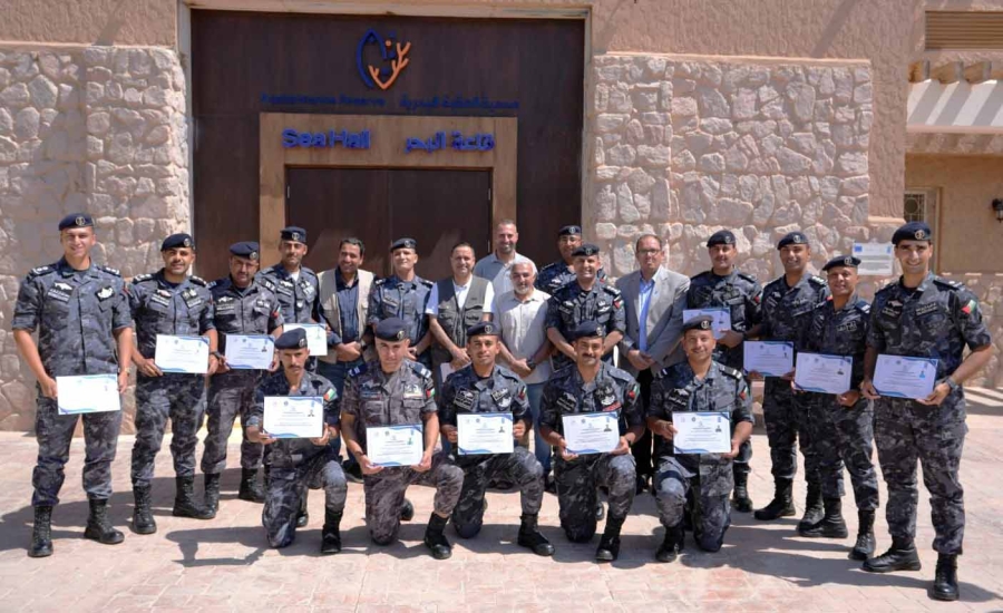 العقبة: تخريج مرتبات من القوة البحرية والزوارق الملكية في برنامج تدريبي للغوص البيئي