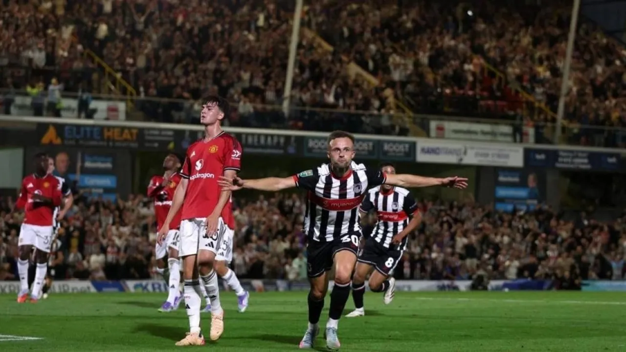 فريق من الدرجة الثالثة يقصي مانشستر يونايتد من كأس الرابطة