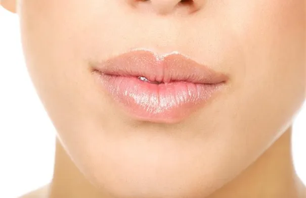 5 حلول سهلة لإخفاء تجاعيد محيط الشفاه