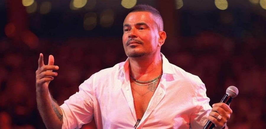 عمرو دياب يُمازح الجمهور في حفله بوسط بيروت:  أنا لبناني قبليكم