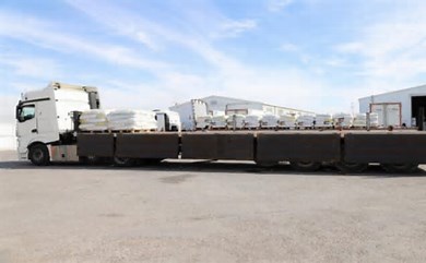 عبور قافلة مساعدات أردنية جديدة للأشقاء بغزة تضم 26 شاحنة