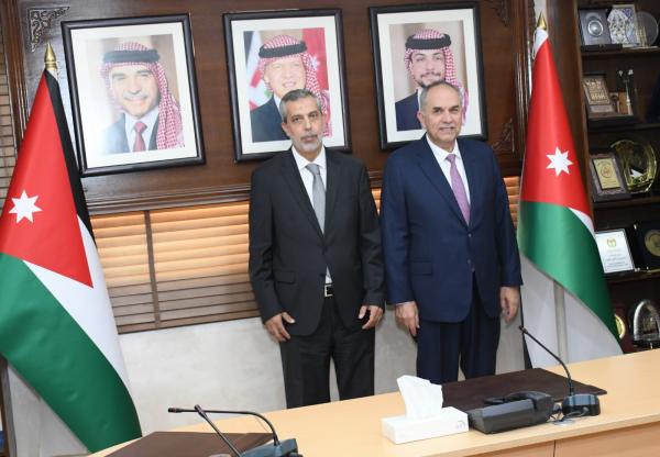 38 محاميًا يؤدون اليمين القانونية أمام وزير العدل