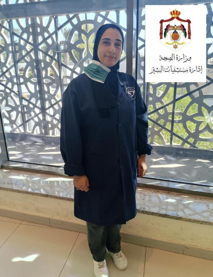 عاملة نظافة في مستشفيات البشير تضرب أروع الأمثلة في الأمانة