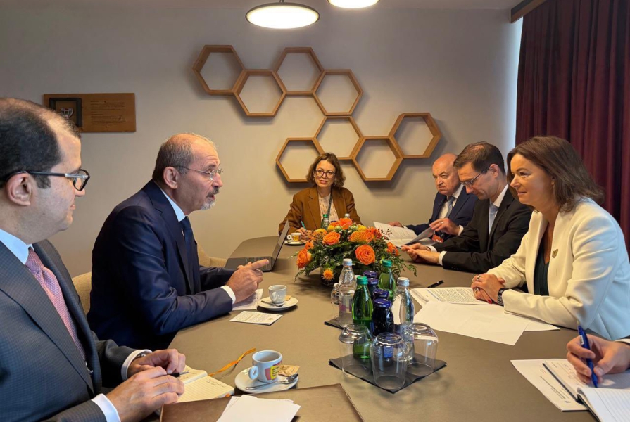 مباحثات موسعة بين الأردن وسلوفينيا على مستوى وزيري الخارجية