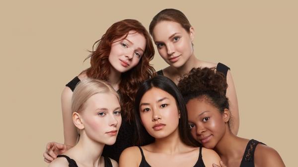 الأندرتون .. لون البشرة الداخلي دليلك لاختيار كريم الأساس المثالي لكِ