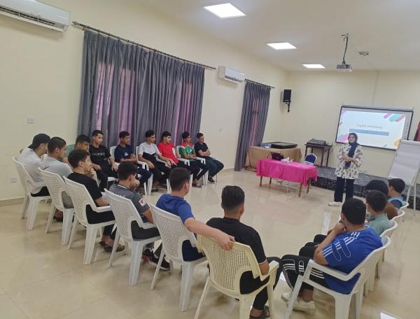 مركز شباب وشابات الرمثا ينظم محاضرة حول التسويق الإلكتروني