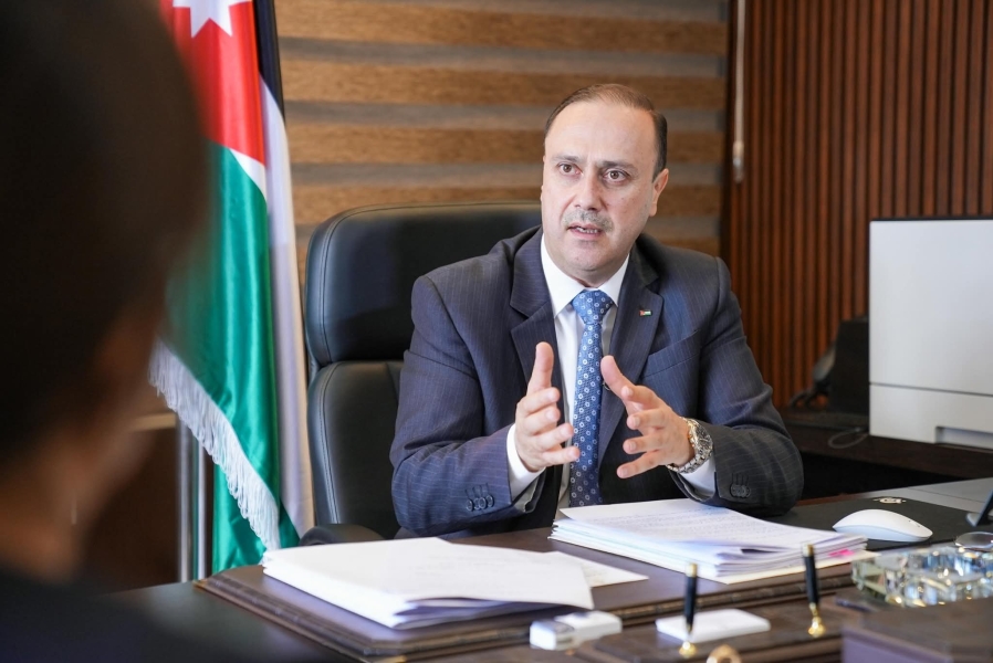 المومني: لا سيادة لإسرائيل على الأراضي الفلسطينية المحتلة