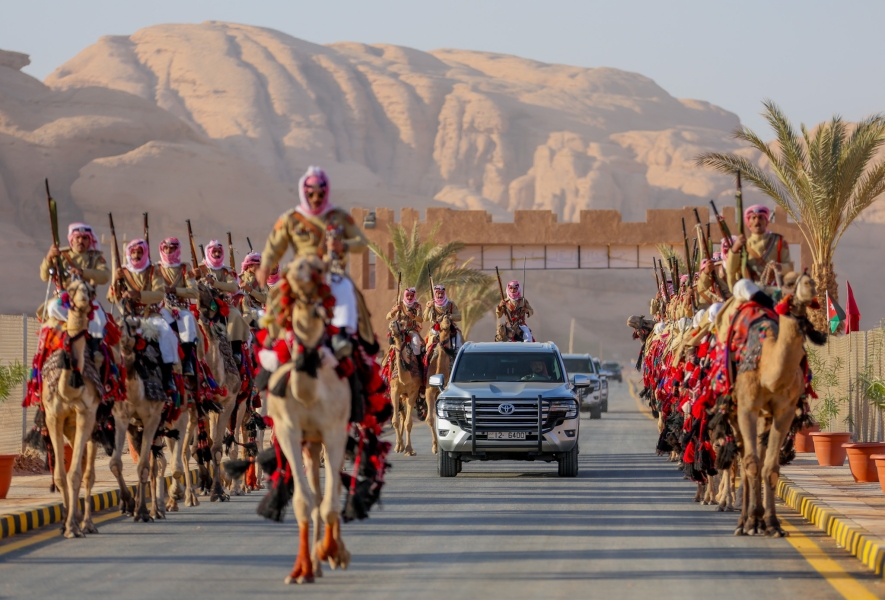 برعاية ولي العهد...مهرجان الهجن والشعر يشهد إقبالًا واسعًا من المشاركات العربية
