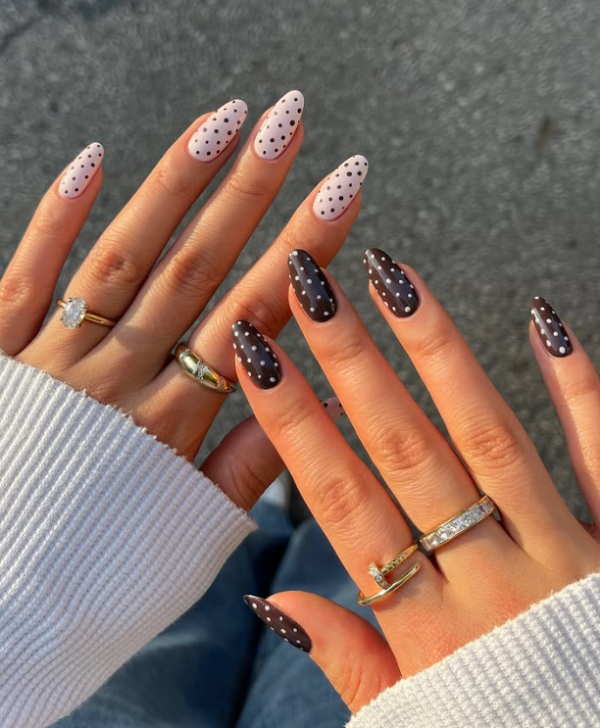 نقاط البولكا تصل إلى عالم الأظافر