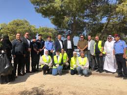 حملة نظافة في متنزه الأمير هاشم تنفذها بلدية بيرين دعمًا لمبادرة الأمن العام