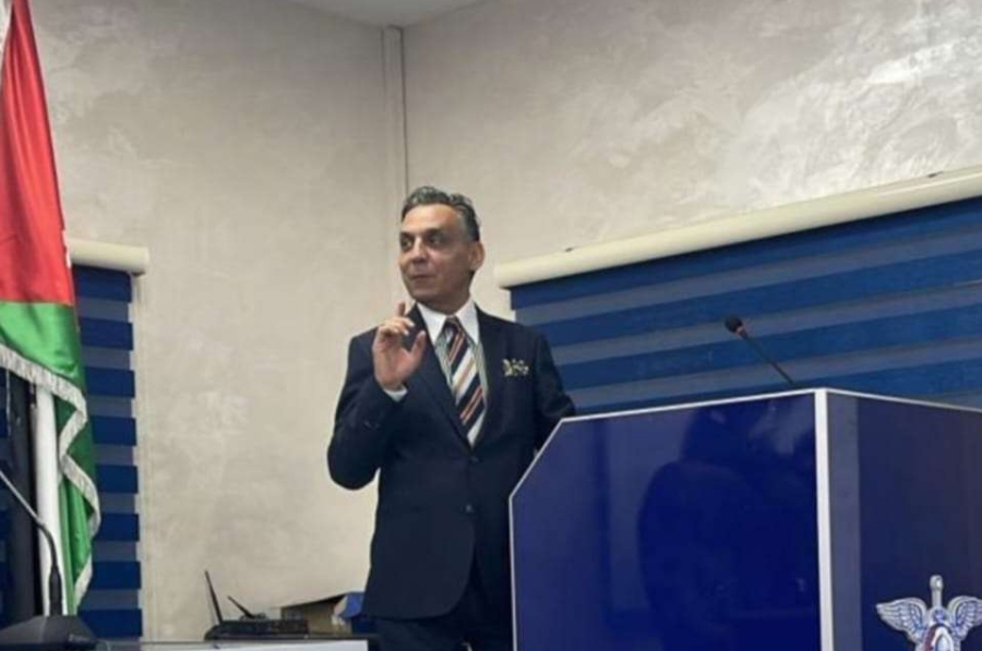 اختيار النمرات رئيسًا لجمعية الأطباء حملة الشهادات الأجنبية