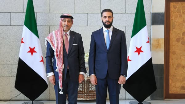 السفير سفيان القضاة يقدّم أوراق اعتماده للرئيس السوري أحمد الشرع سفيرًا للأردن في دمشق