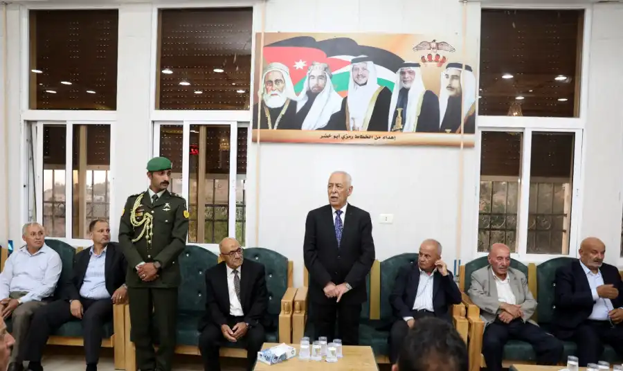 الديوان الملكي يعزي عشيرة الغنيمات