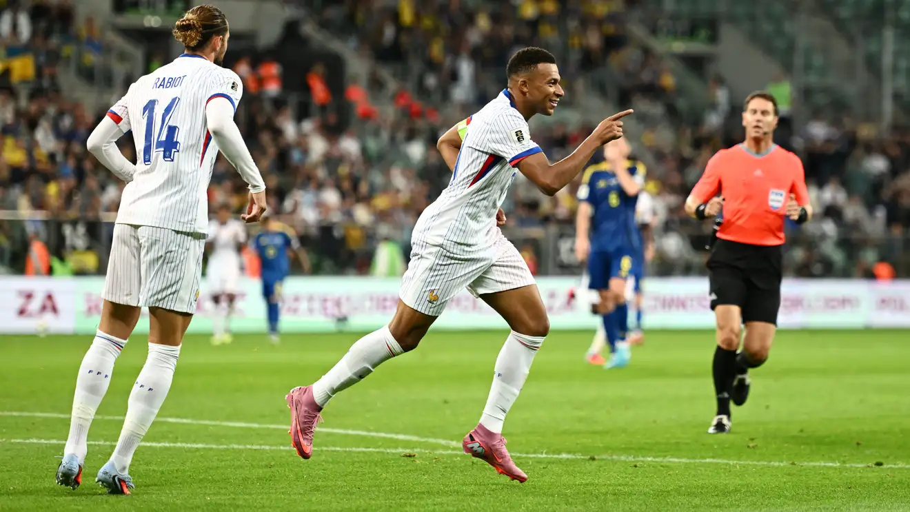 مبابي يؤمن عبور فرنسا من فخ أوكرانيا في تصفيات المونديال