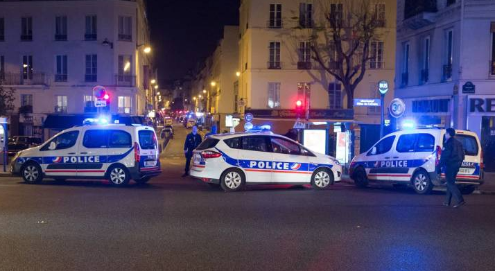 السلطات الفرنسية: مقتل شخص وإصابة 6 في حادث اصطدام سيارة بمشاة