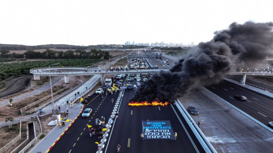 تنتقص من هيبة ترامب.. إسرائيليون يدعون الرئيس الأميركي لإنهاء حرب غزة