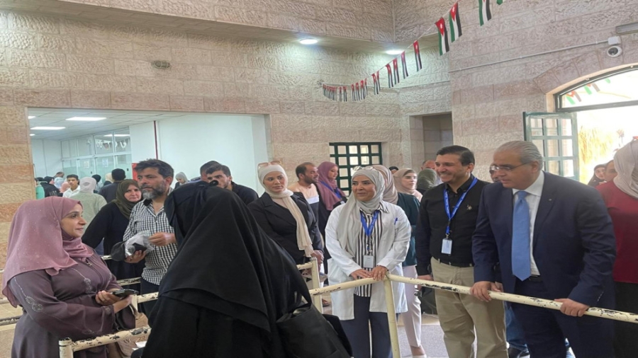 وزير الصحة يتابع ميدانيا واقع الخدمات الصحية في مستشفى التوتنجي