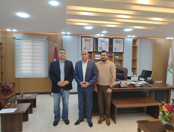 لجنة نقابة الصحفيين فرع الجنوب تلتقي محافظ الكرك