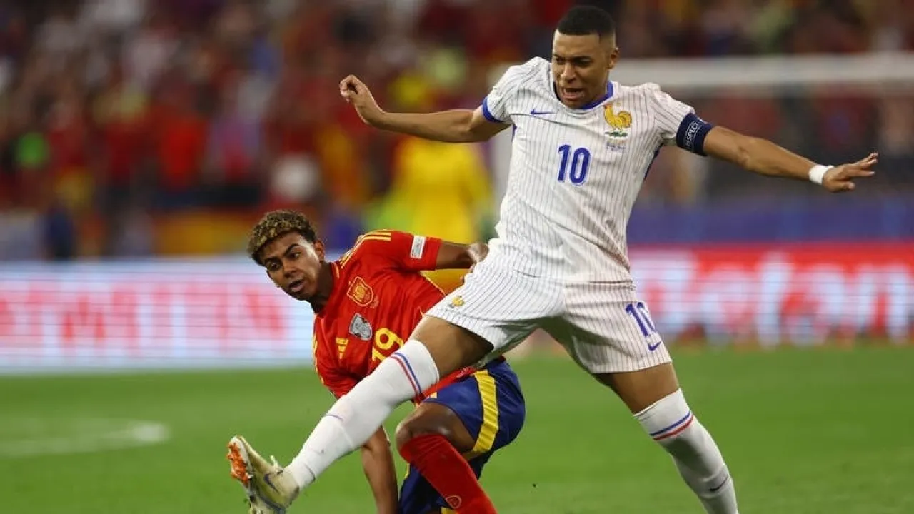 مبابي: فوز يامال بالكرة الذهبية؟ منحت صوتي للاعب آخر