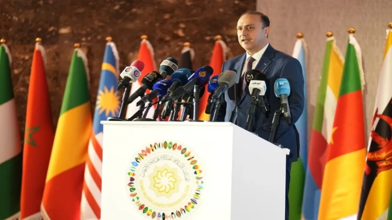 المومني : لن نسمح للفكر الظلامي أن يجد طريقه إلى أجيالنا