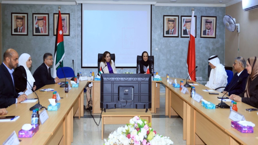 بحث التعاون الأردني البحريني في مجالات الإسكان والتخطيط الحضري