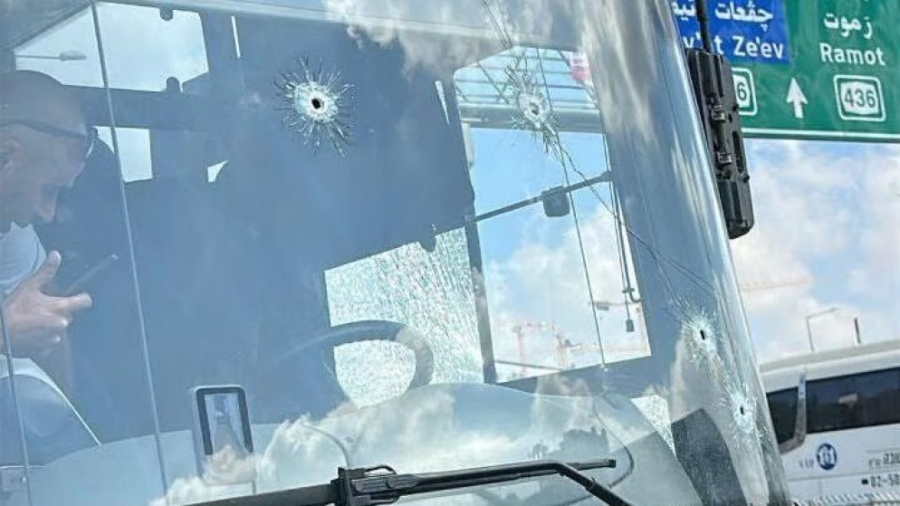 4 قتلى و15 إصابة في عملية إطلاق النار بالقدس المحتلة