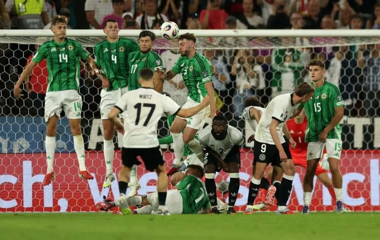 ألمانيا تستعيد توازنها بثلاثية في أيرلندا الشمالية