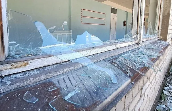 القوات الأوكرانية تهاجم مدرسة في دونيتسك بطائرة مسيرة