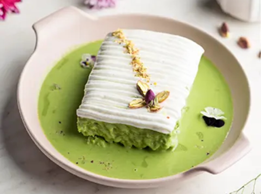 كيك الحليب بالفستق