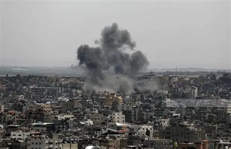 الاحتلال يركز قصفه على أبراج غزة