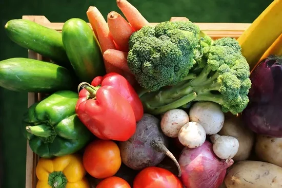 5 خضراوات غنية بمضادات الأكسدة تجعل بشرتك نضرة بدون مكياج