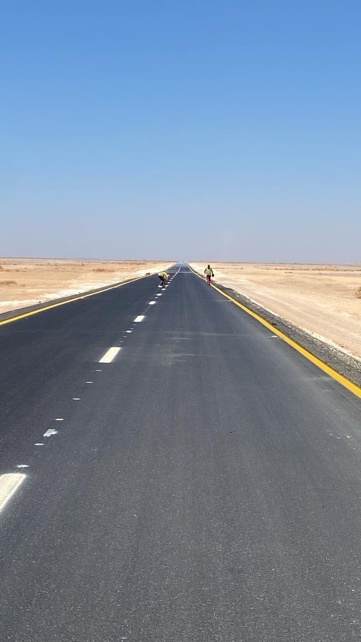 وزارة الأشغال تنهي تنفيذ طريق الجفر – مناجم الشيدية
