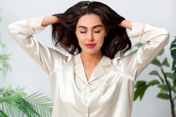 زيت جوز الهند للشعر التالف: سر التجدُّد والنعومة الذي تحتاجه كلّ امرأة