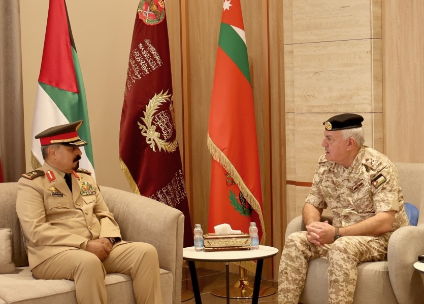 رئيس هيئة الأركان المشتركة يلتقي الأمين العام للتحالف الإسلامي العسكري لمحاربة الإرهاب